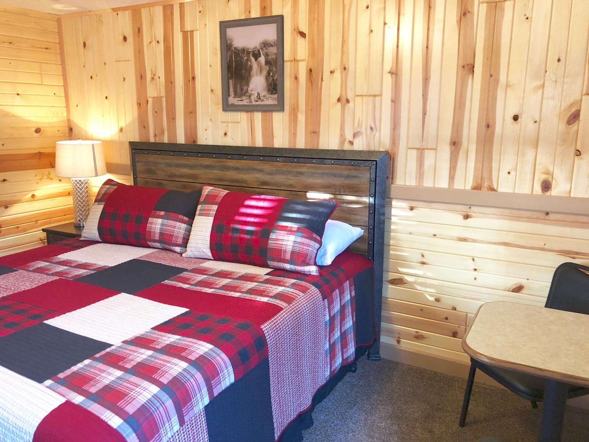 Rockerville Lodge & Cabins Кістон Номер фото