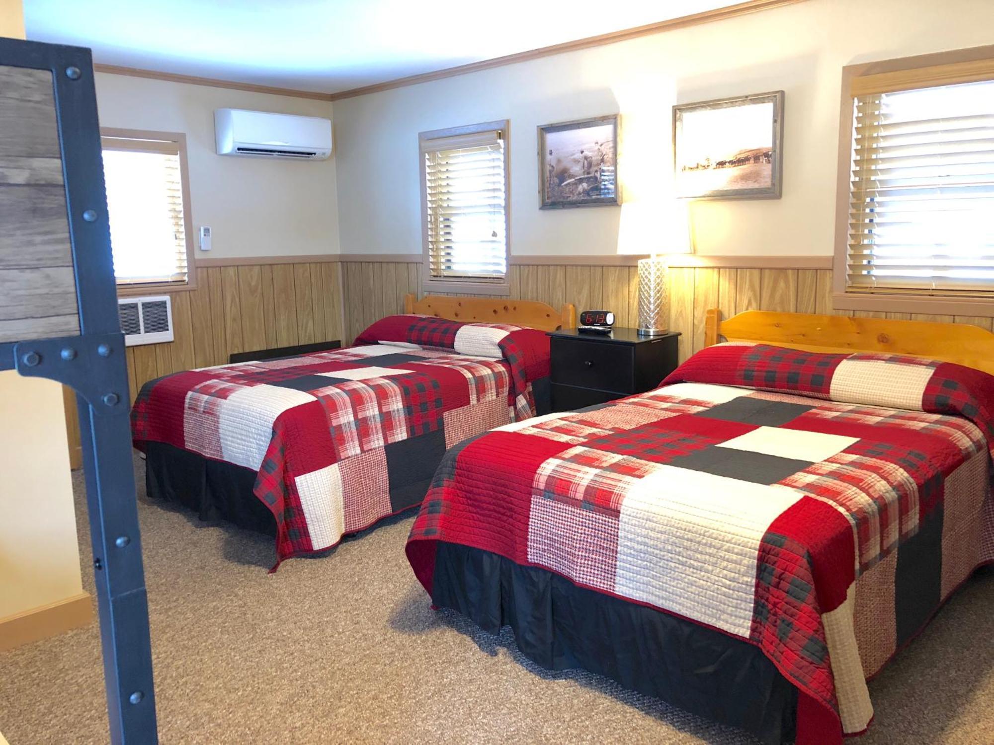 Rockerville Lodge & Cabins Кістон Номер фото