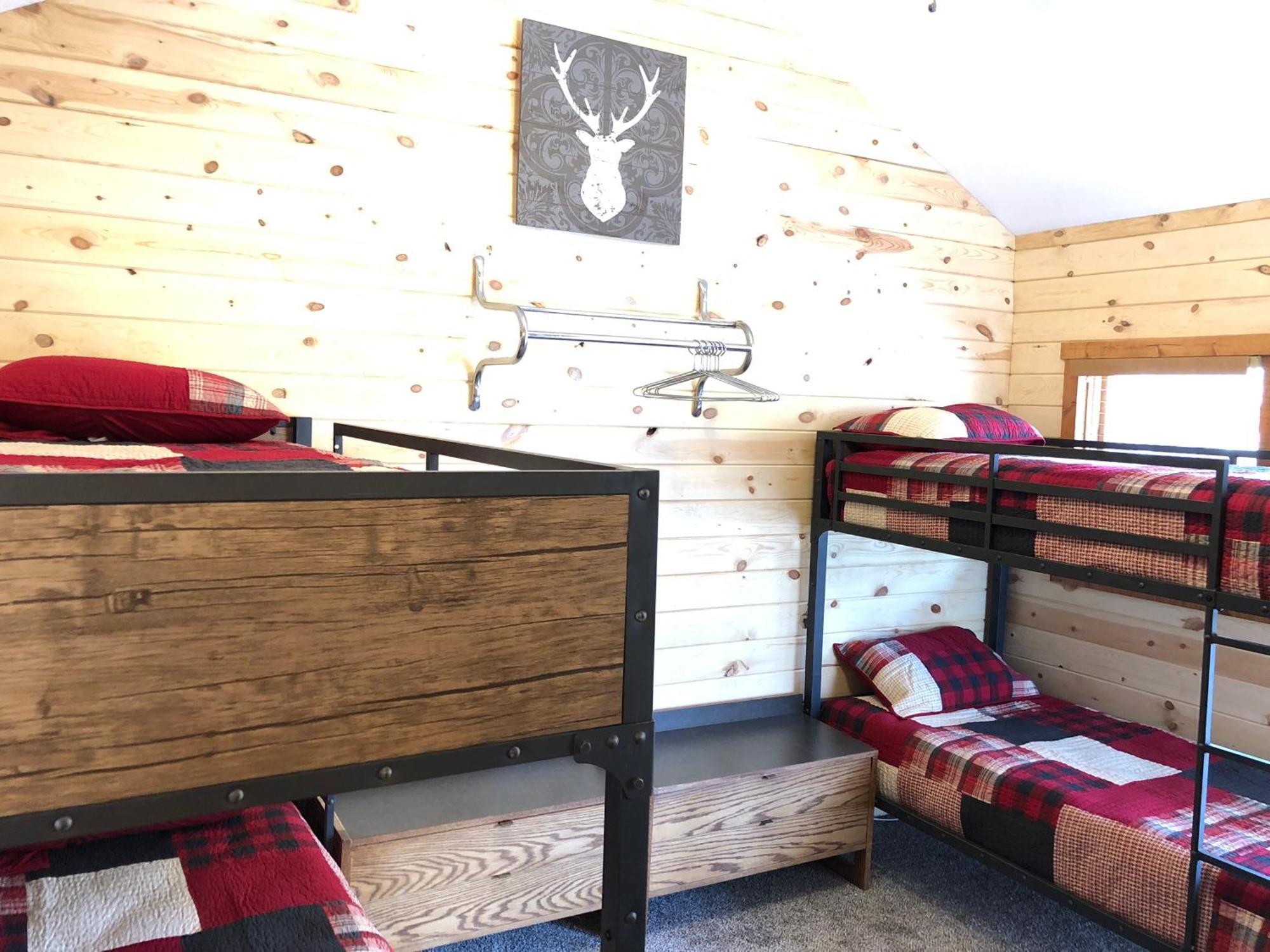 Rockerville Lodge & Cabins Кістон Екстер'єр фото