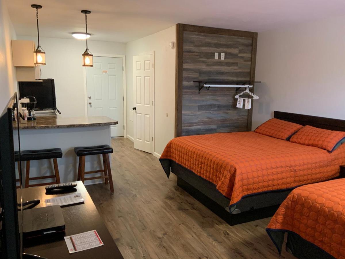 Rockerville Lodge & Cabins Кістон Екстер'єр фото